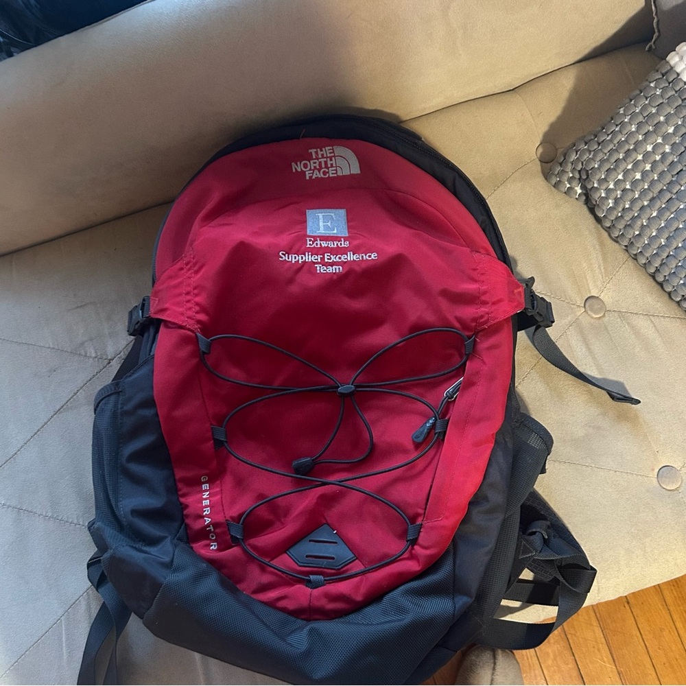 The North Face Flexvent Generator Red Padded Backpack - Picture 1 of 6